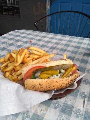 Lefty’s Chicago Pizzeria