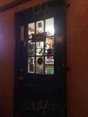 Lefty’s Chicago Pizzeria