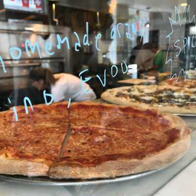 Florina Pizzeria And Paninoteca