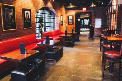 Alibi Bar And Lounge