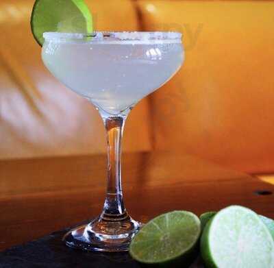 Alibi Bar And Lounge