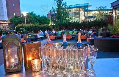 Alibi Bar And Lounge