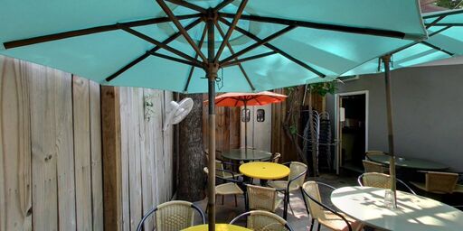 Treehouse Restaurant And Pub