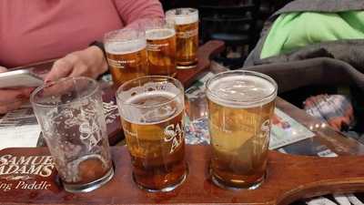 Foley's Pub & Restaurant