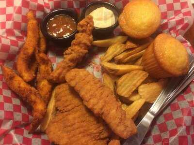 Famous Dave's Bar-b-que