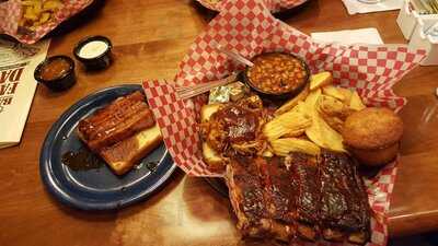 Famous Dave's Bar-b-que