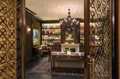 The Library Bar At The Rittenhouse
