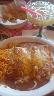 Mi Pueblo Mexican Restaurante