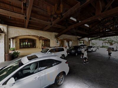 High Velocity Restaurant At Jw Marriott