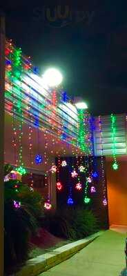 Hyde Park Bar & Grill