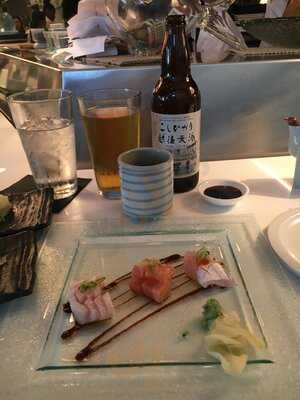 Fin's Japanese Sushi And Grill