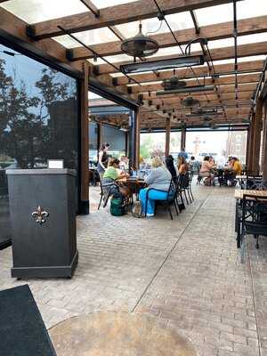 Nola's Creole & Cocktails