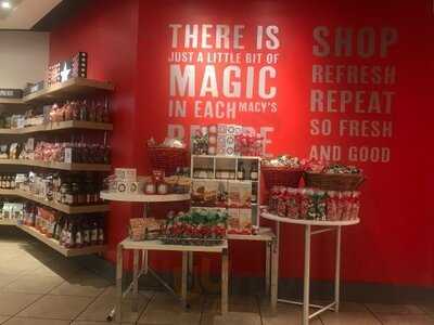 Macy’s Taste Bar Cafe