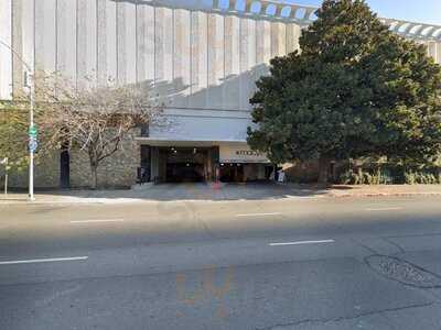 Macy’s Taste Bar Cafe