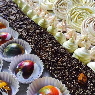 Mmelo Boutique Confections