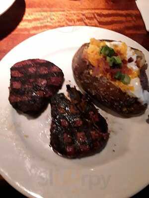 Charleston's Restaurant