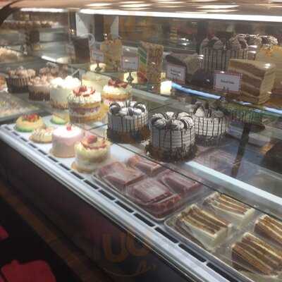 Carlo's Bakery