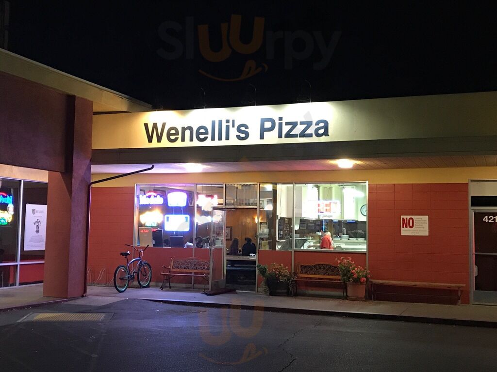 Wenelli's Pizza