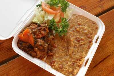 Naomi's Garden Restaurant & Lounge