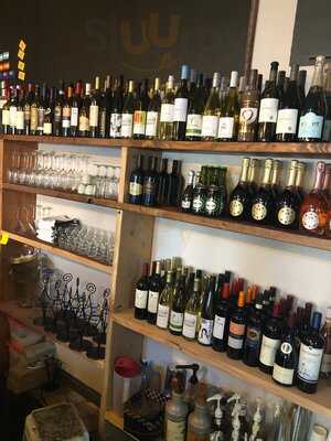 Two Cranes Bistro & Brew