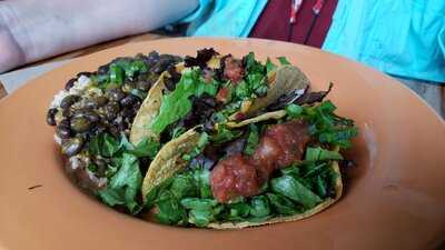 Papa G's Vegan Organic Deli