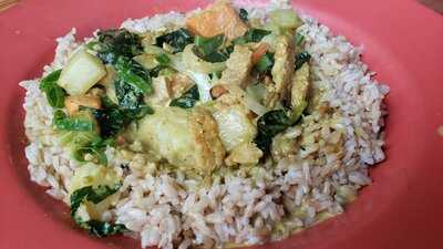 Papa G's Vegan Organic Deli