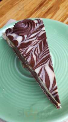 Papa G's Vegan Organic Deli