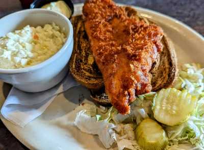 Barnesburg Tavern & Grille