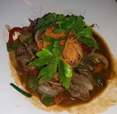 At Nine Restaurant & Bar