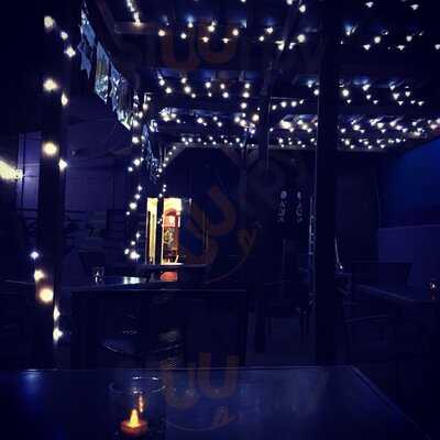 Zullos Bistro And Bar