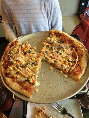 Pizzicato Gourmet Pizza