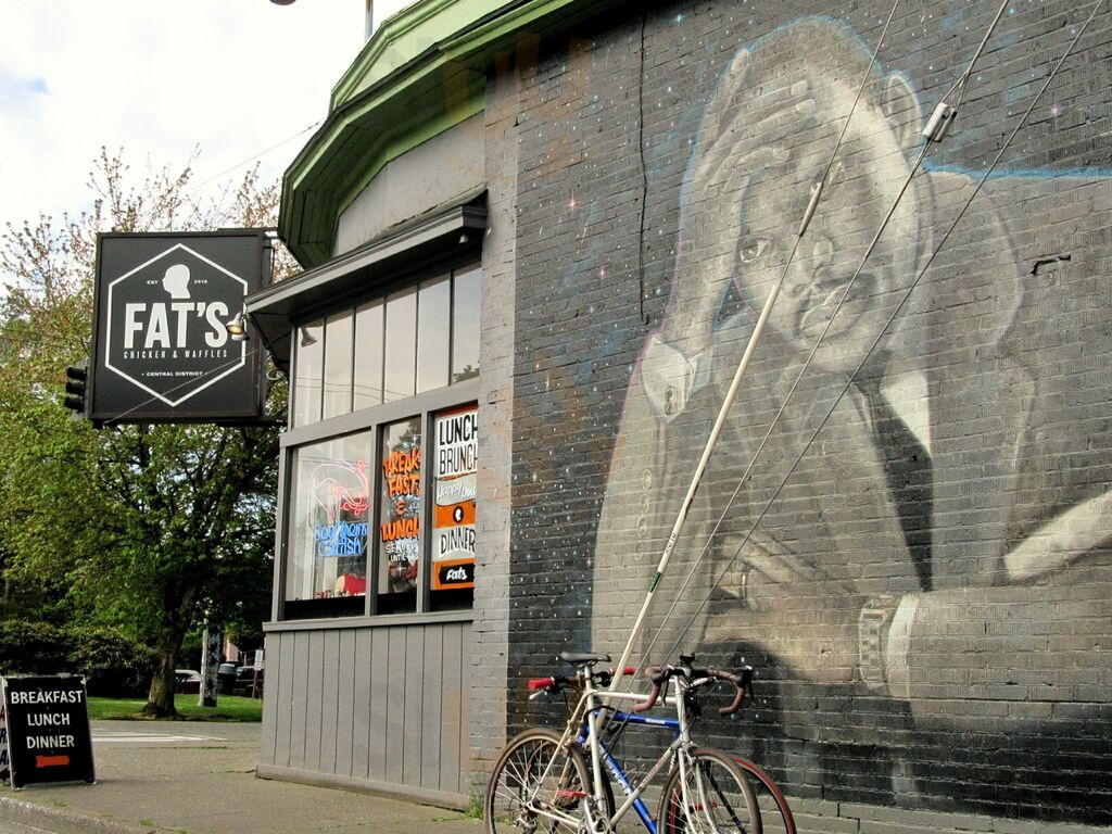 Fat's Fried Chicken & Waffles