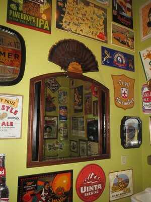 Saraveza Bottle Shop And Pasty Tavern