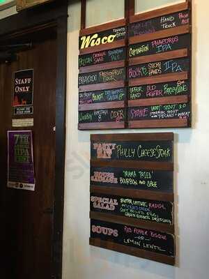 Saraveza Bottle Shop And Pasty Tavern