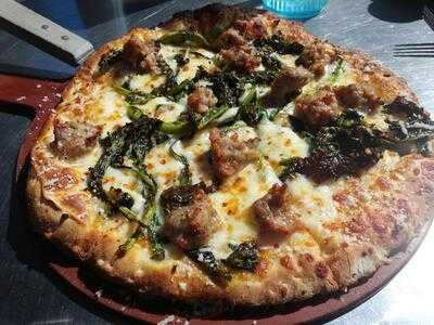 Reginelli's Pizzeria (lakeview)