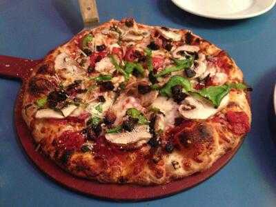 Reginelli's Pizzeria (lakeview)