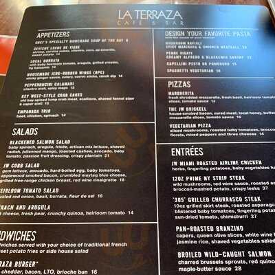 La Terraza Cafe & Bar