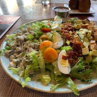 La Terraza Cafe & Bar