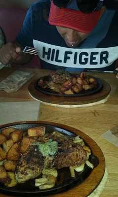 Applebee's Grill + Bar