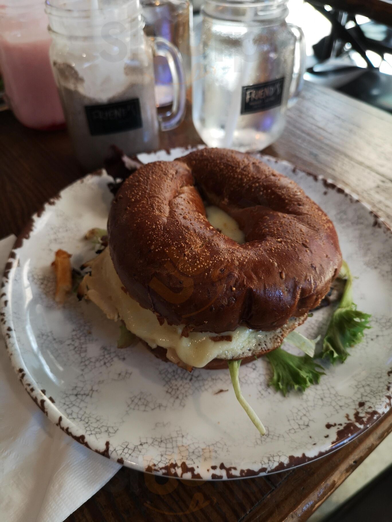 Friend’s Market And Bistro