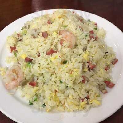 Yau's Chinese Bistro