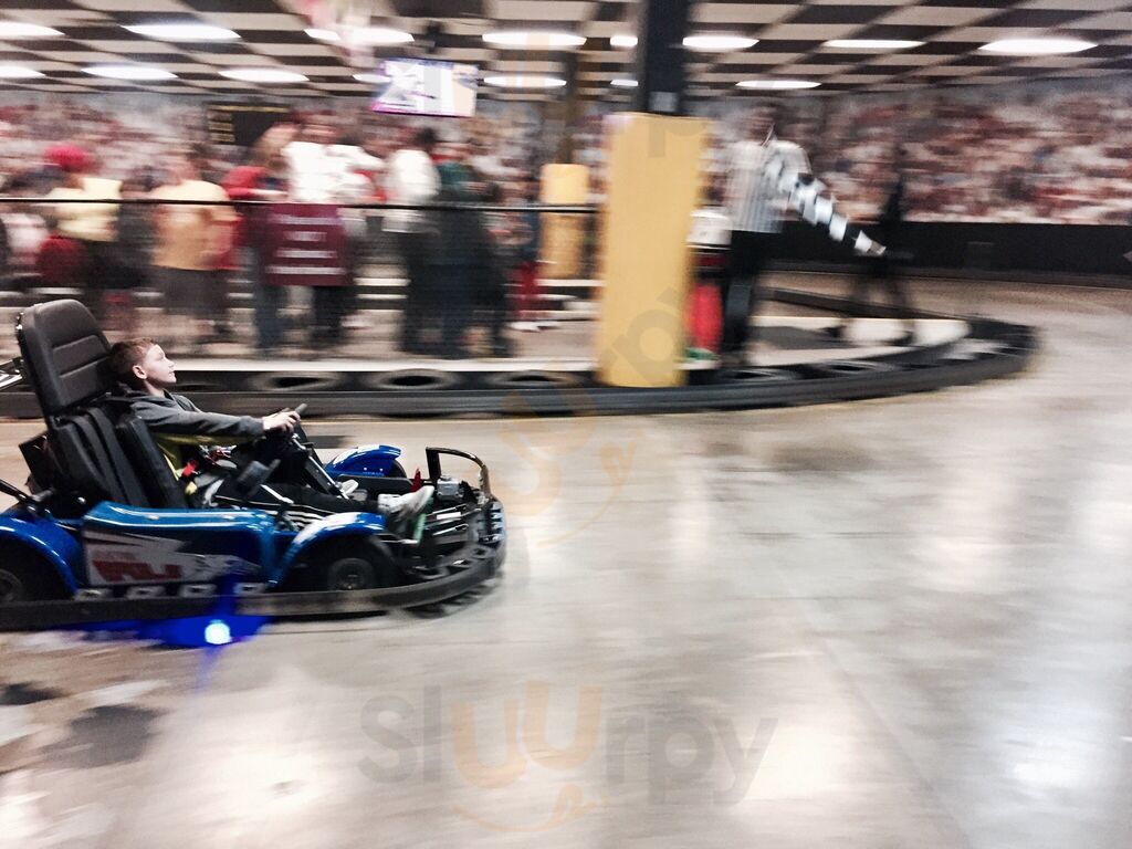 St. Louis' Incredible Pizza Company