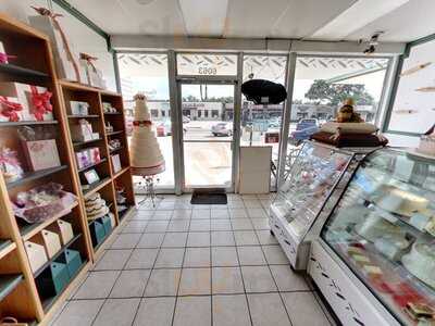 Panini Bakery & Cakes