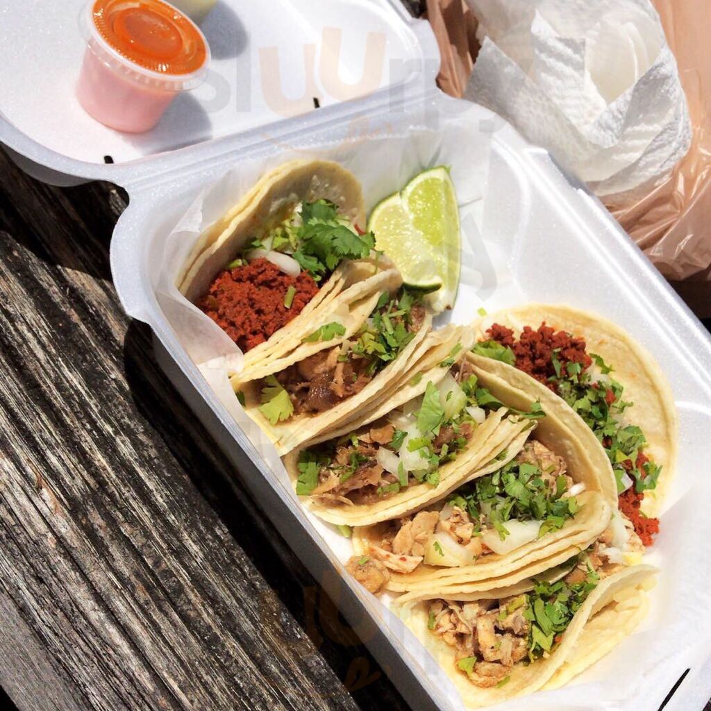 Junior's Tacos