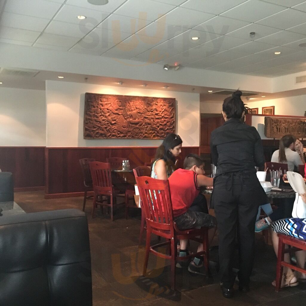 Tropical Restaurant And Bar