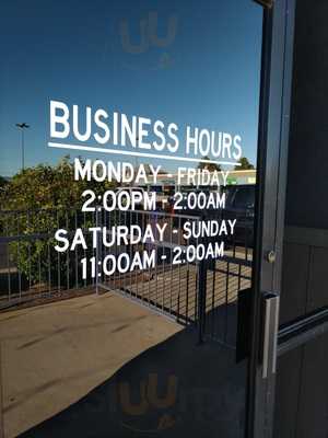 Robadoo's Sports Bar And Cafe