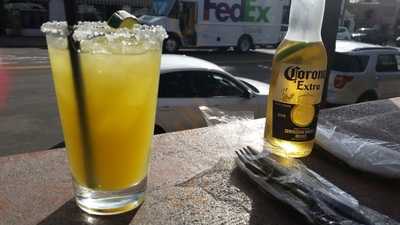 Los Locos Bar & Grill