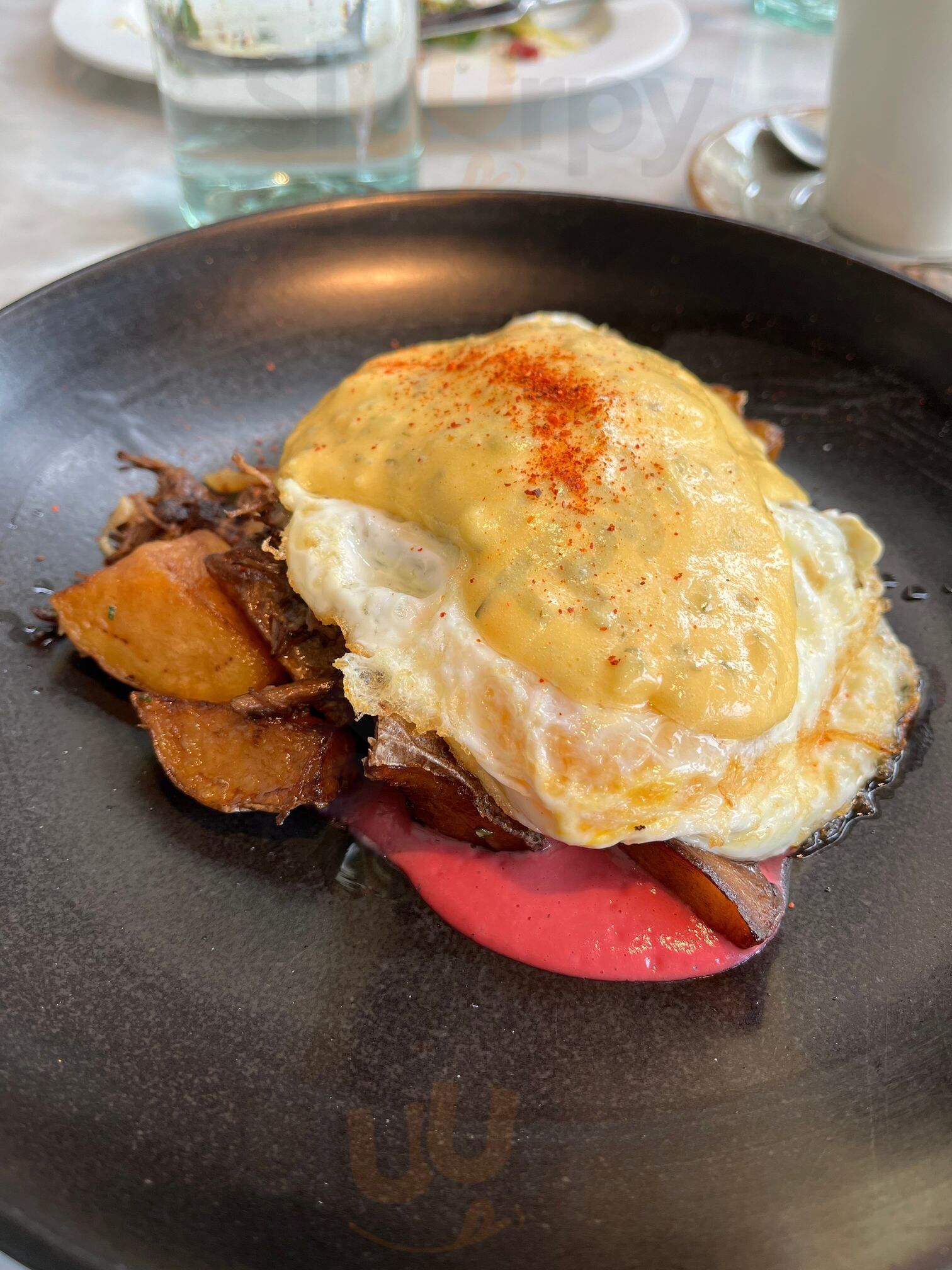 The Select Restaurant + Bar