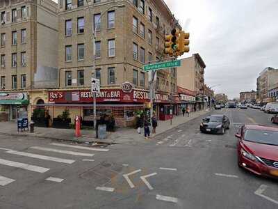 Roy's Restaurant & Bar