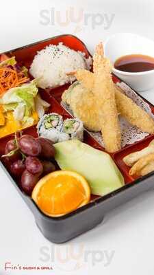 Fin’s Sushi And Grill